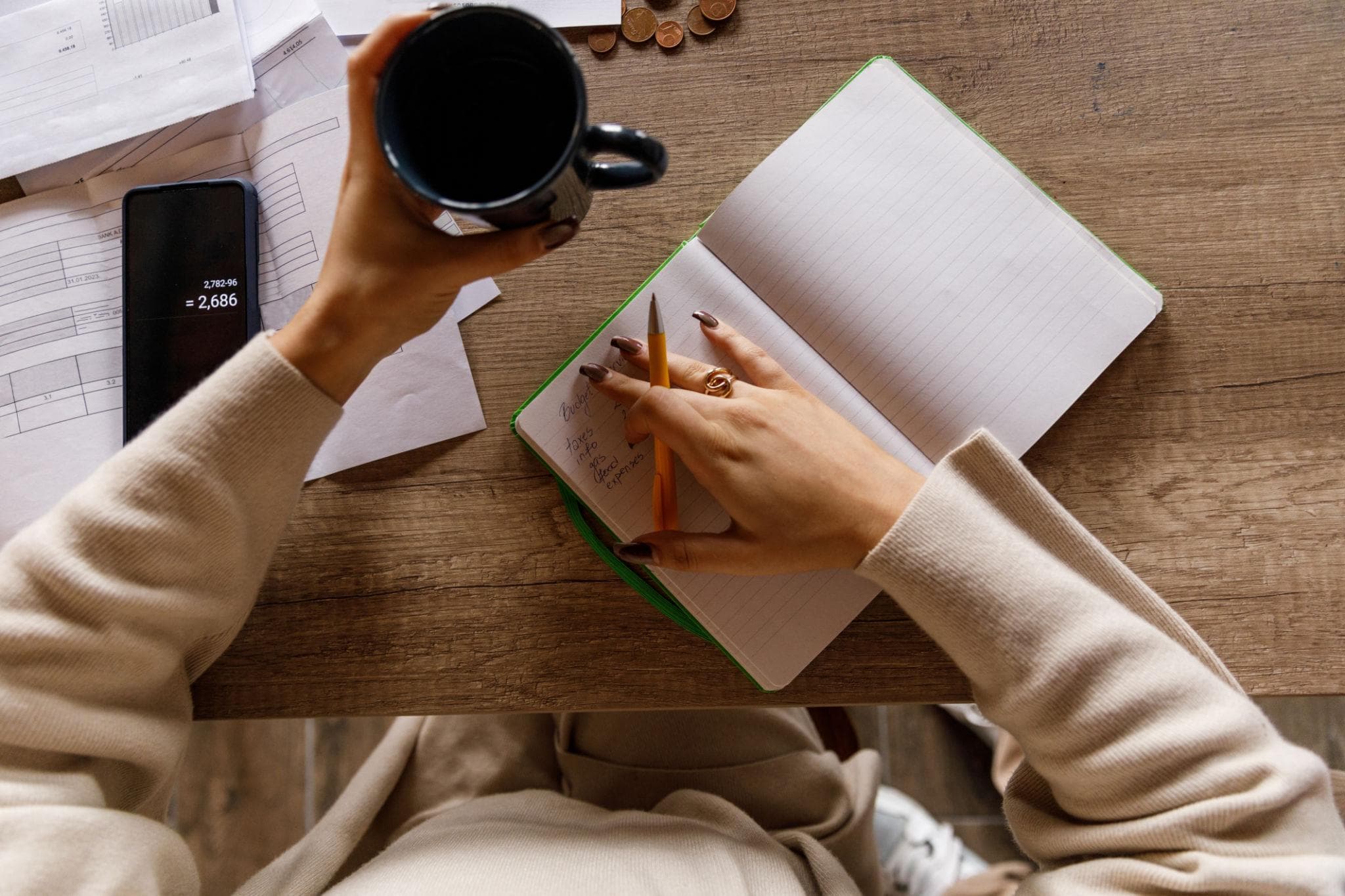 Small Habits That Waste Money Every Month article image